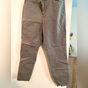 Old Navy pixie pant